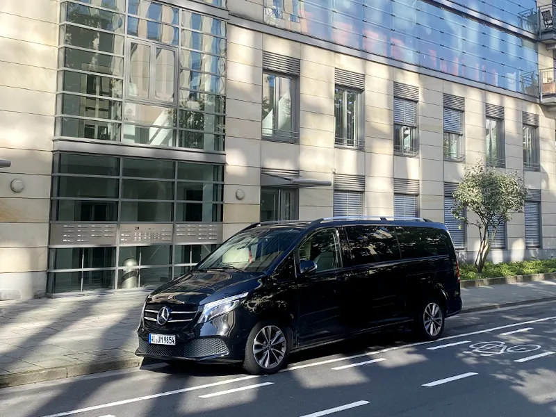 5 der besten Kleinbusvermietungen in Bochum – Flexible Gruppenfahrten mit kompakten Fahrzeugen organisieren
