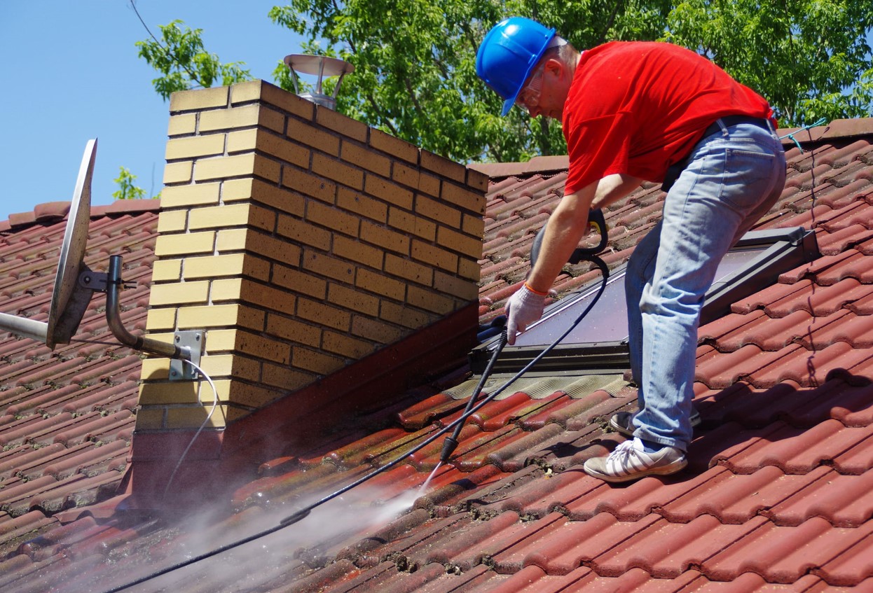 The 5 best roof cleaning services in Remscheid – removing moss and deposits from the roof